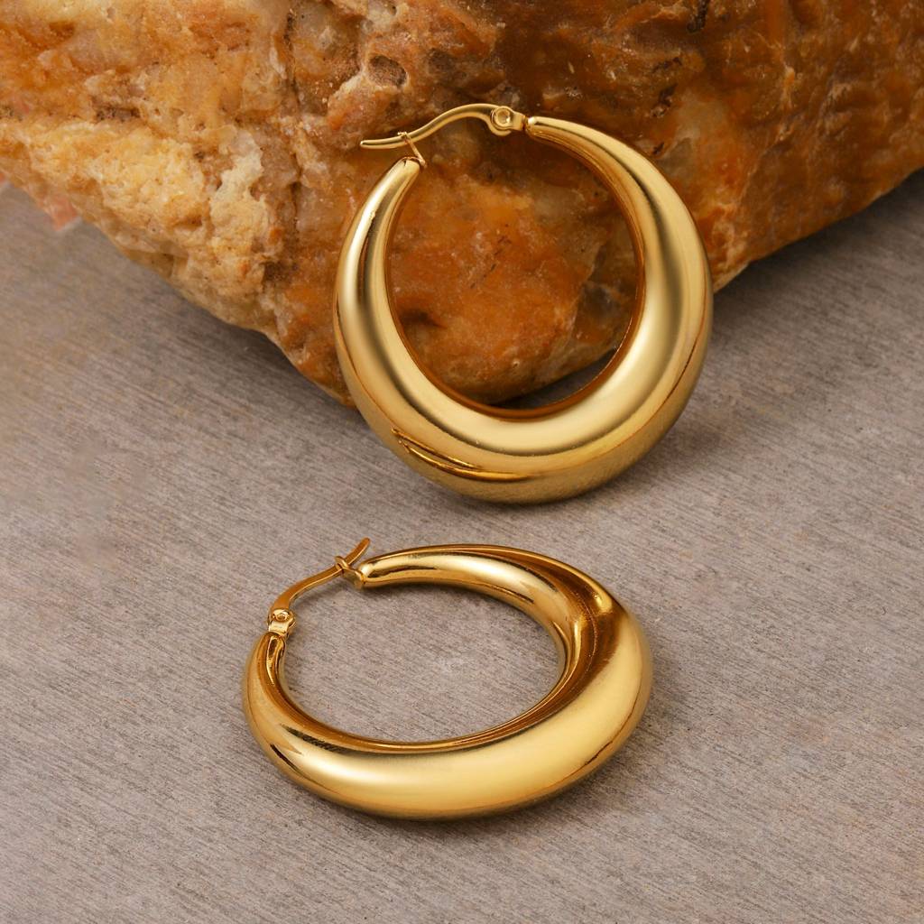 Cherubic Gold Hoop Earring : ES13367-G