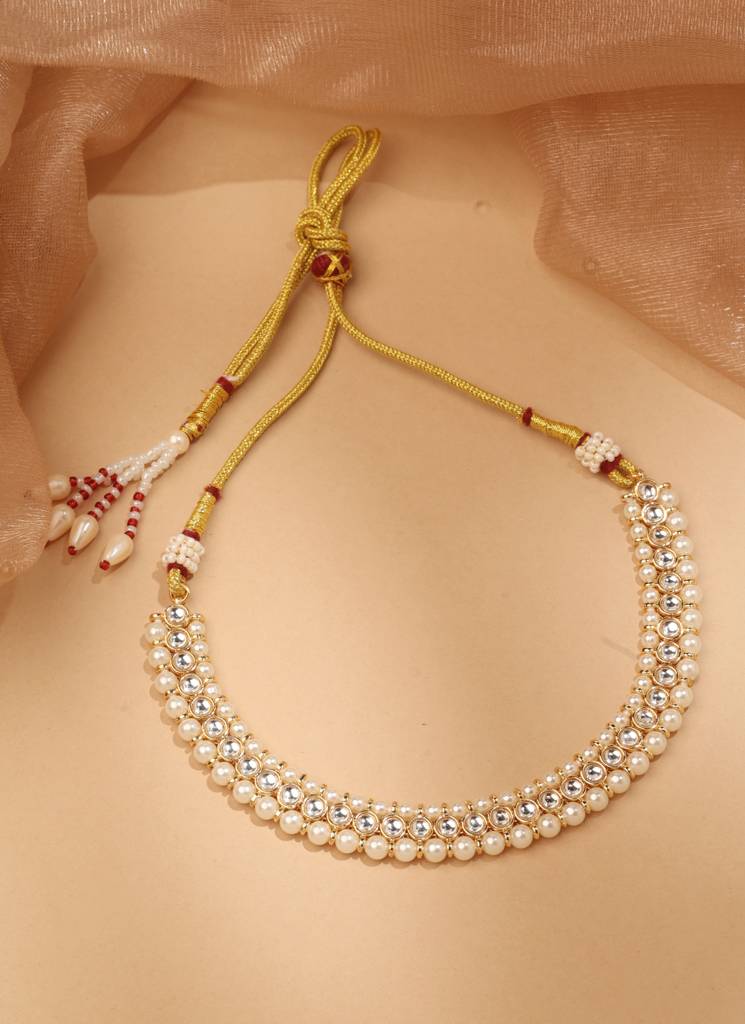 Creative Flower And Round Shape White Kundan Pearl Gold Plated Choker Necklace With Maang Tikka For Women And G : 6NS130_White