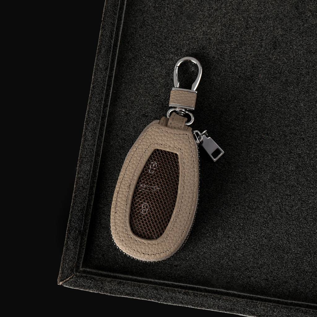 Universal Key Holder Bag Charm : C-BG-0094-BE