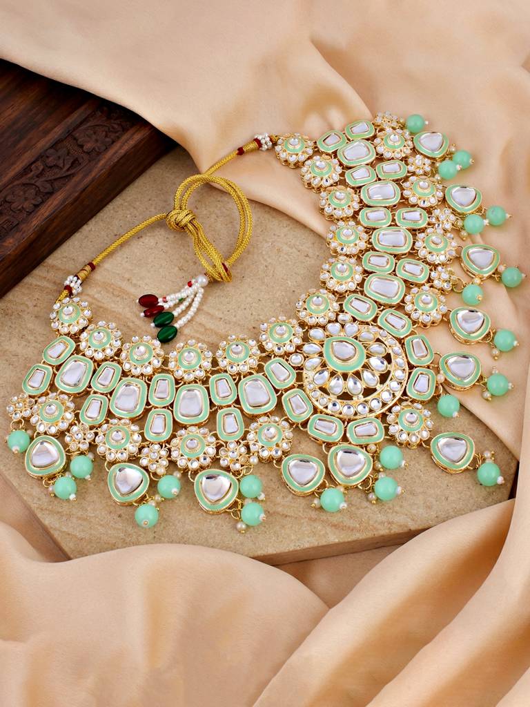 Bridal Kundan Jewellery Set With Hathphool & Nath : 2541-IZK-554-MNT