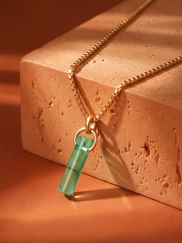 Eva Birthstone Necklace (May) : AEBSNC105