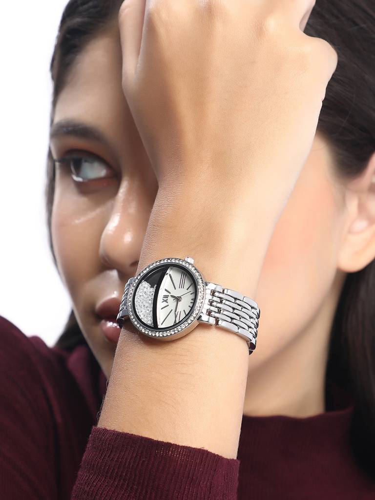The Horizon Bijou Round Watch : HSWC1400