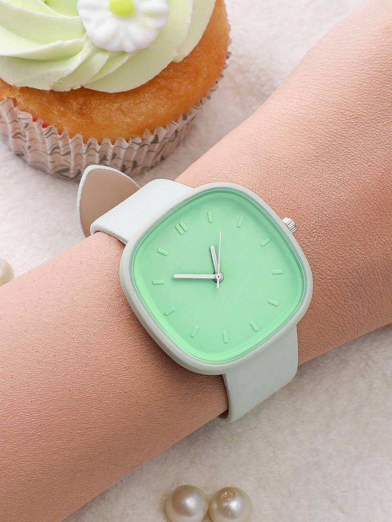 The Off-Duty Cushion Watch : HSWC1278