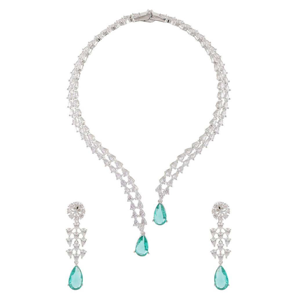 Sparkling Elegance Rang De Sitara Emerald Diamond Necklace Set : 8905124571202