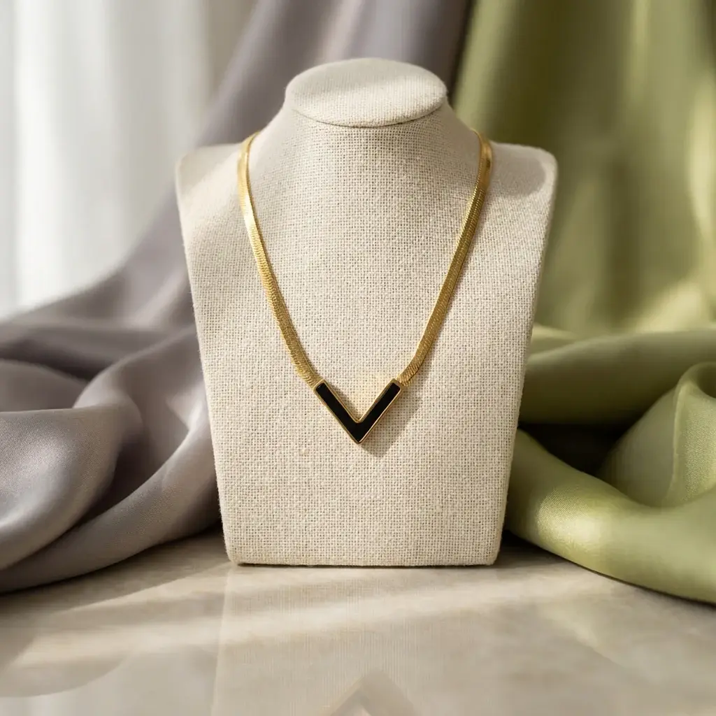 Vera V Statement Necklace : PST100