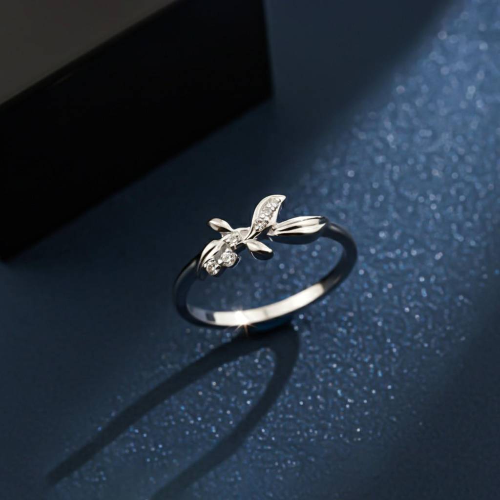 Silver Butterfly Motif Ring : ZLR-1116