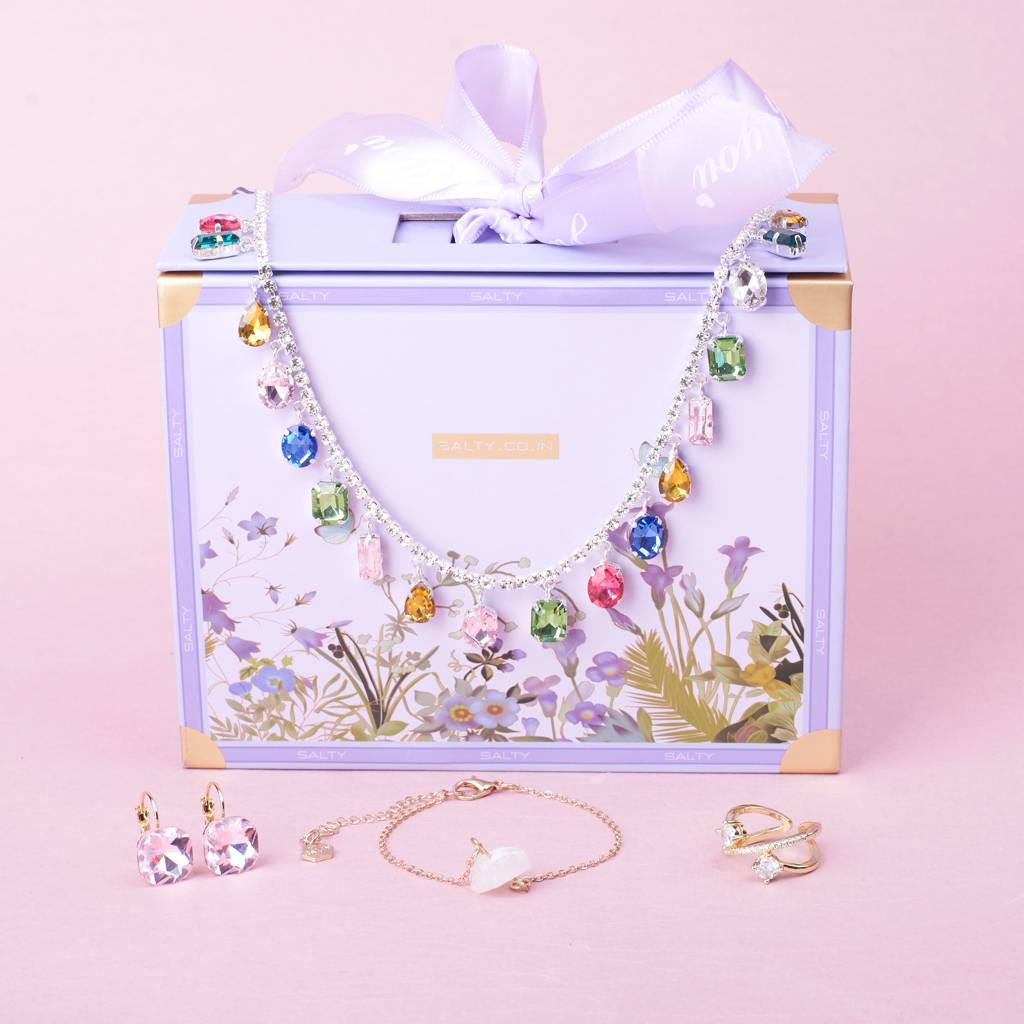 Adorned Affair Gift Hamper : FOLDABLEBOX-MOM-SIMPLE