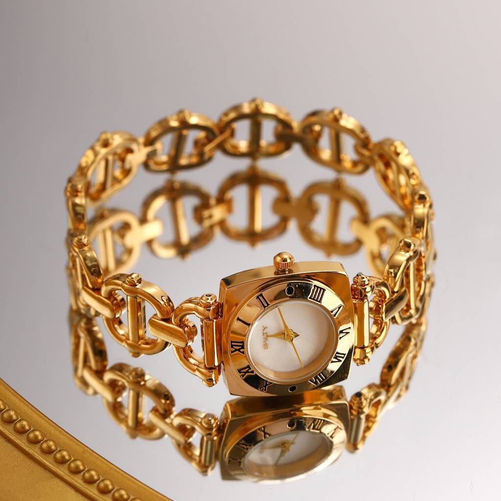The Golden Legacy Watch : WT-S-0027-G-WH