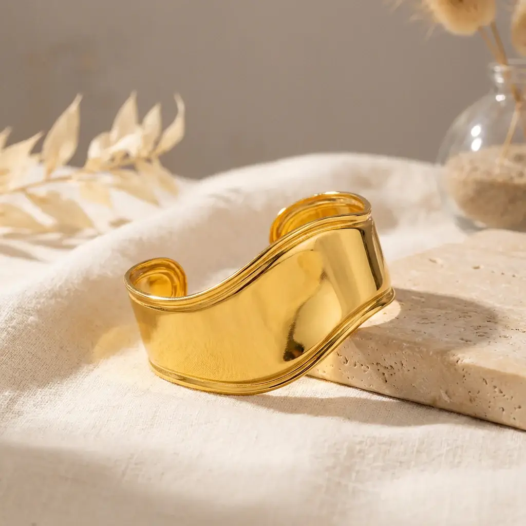 Sol Wave Cuff Bracelet : PST148