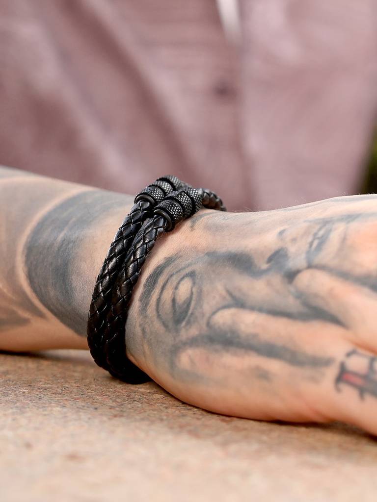 Men'S The Barrel-Braid Leather Bracelet - Onyx Black : FABR1328