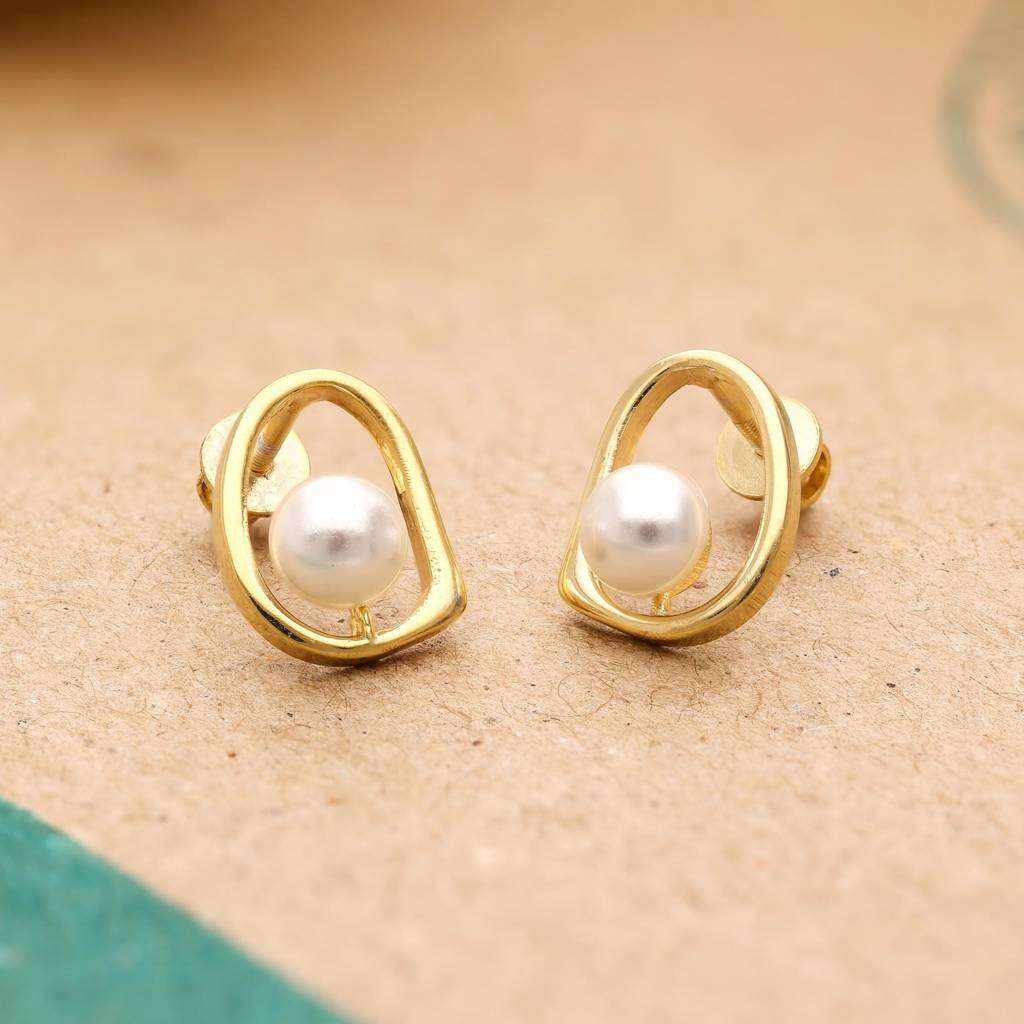 925 Silver Pearl Stud Earrings Gold Finish Abstract Loop : SE_001002
