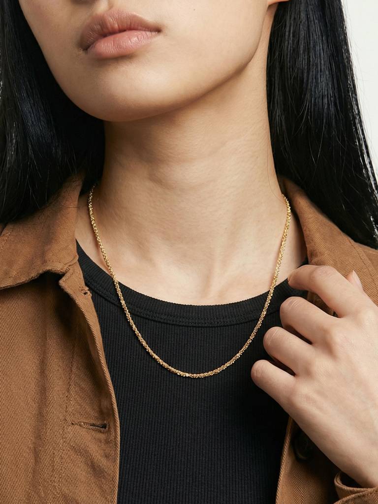 Everyday Smooth Flow Chain For Women - Waterproof & Anti-Tarnish : NK0595