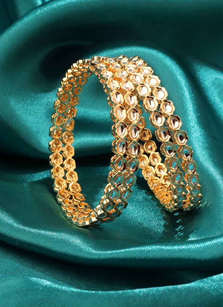 Lavish Round Shape White Kundan Stone Gold Plated Set Of 4 Bangle Set For Women And Girls : 6BG257_GOLD_210