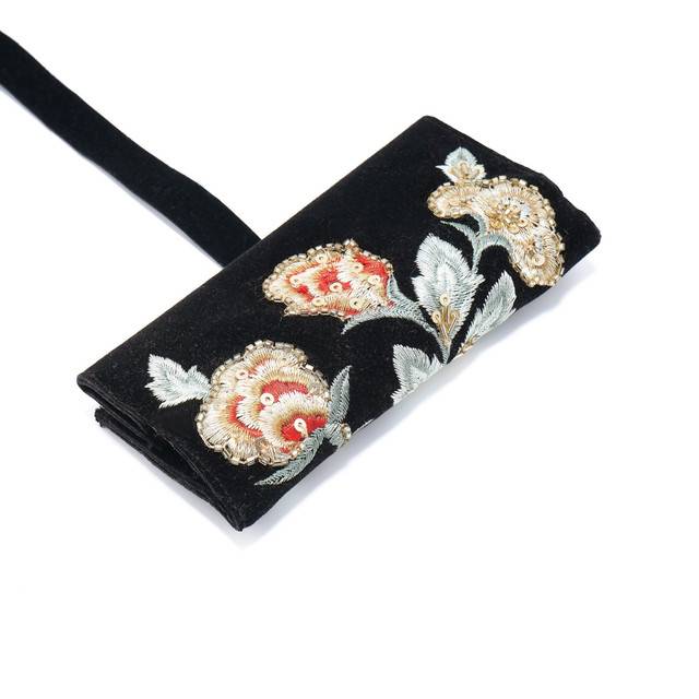 Handmade Embroidered Jewelry Storage Roll, Black Suede Fabric With Bugle Beads And Sequin Work : LM1031-Blk