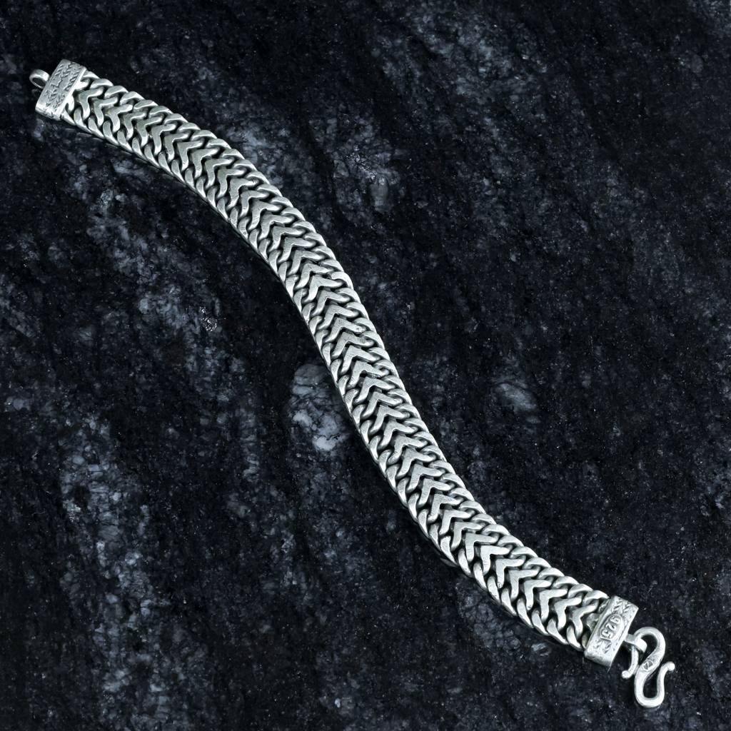 Victory Strap Silver Bracelet : ZV-BRC-VSS-020