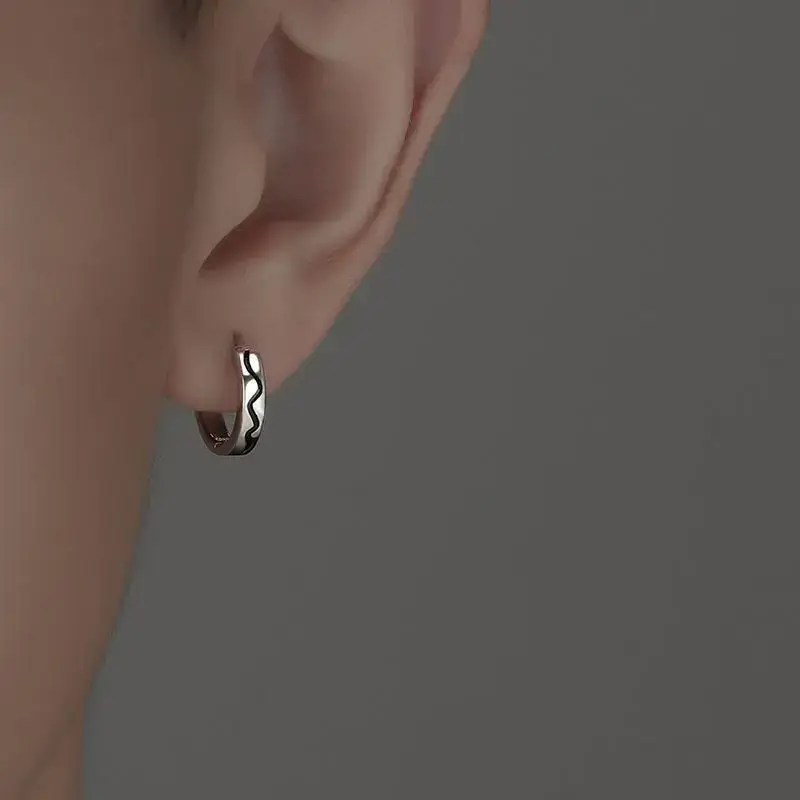 Vervain Silver Hoop : ME2C0248