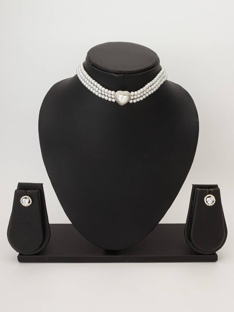 Pearl Choker Necklace Set With Heart Pendant And Crystal Stud Earrings : NK4589