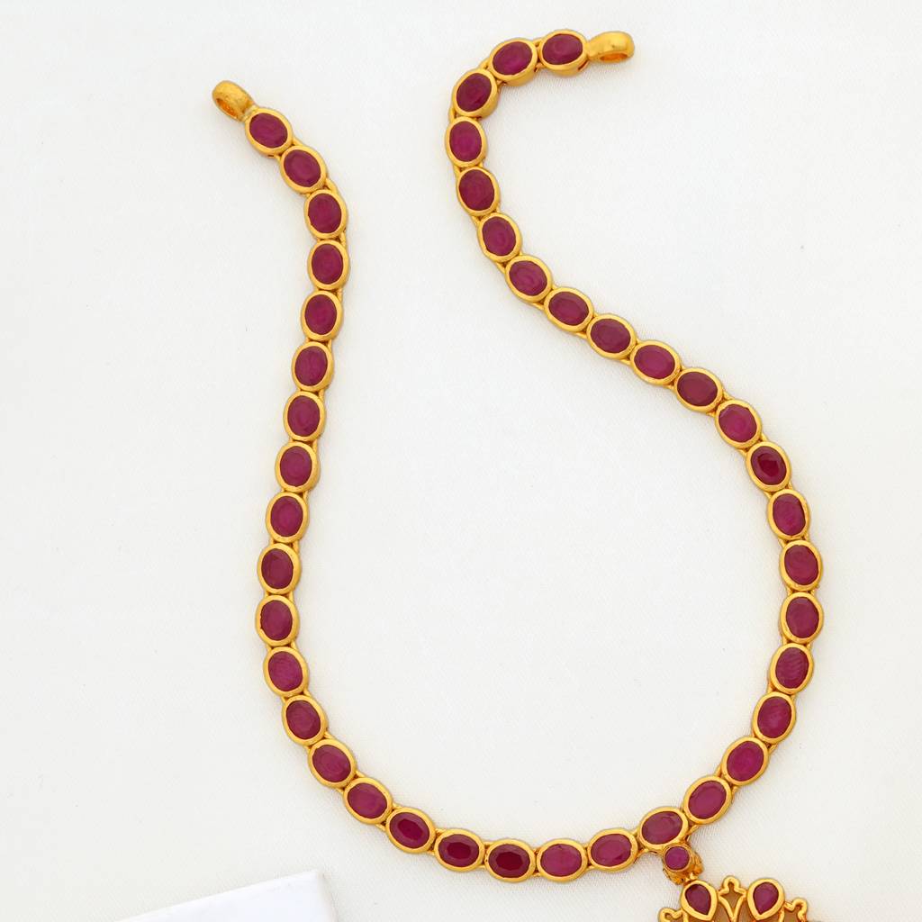 Gold Plated Ruby Stone Short Necklace For Women : SKN26M8567