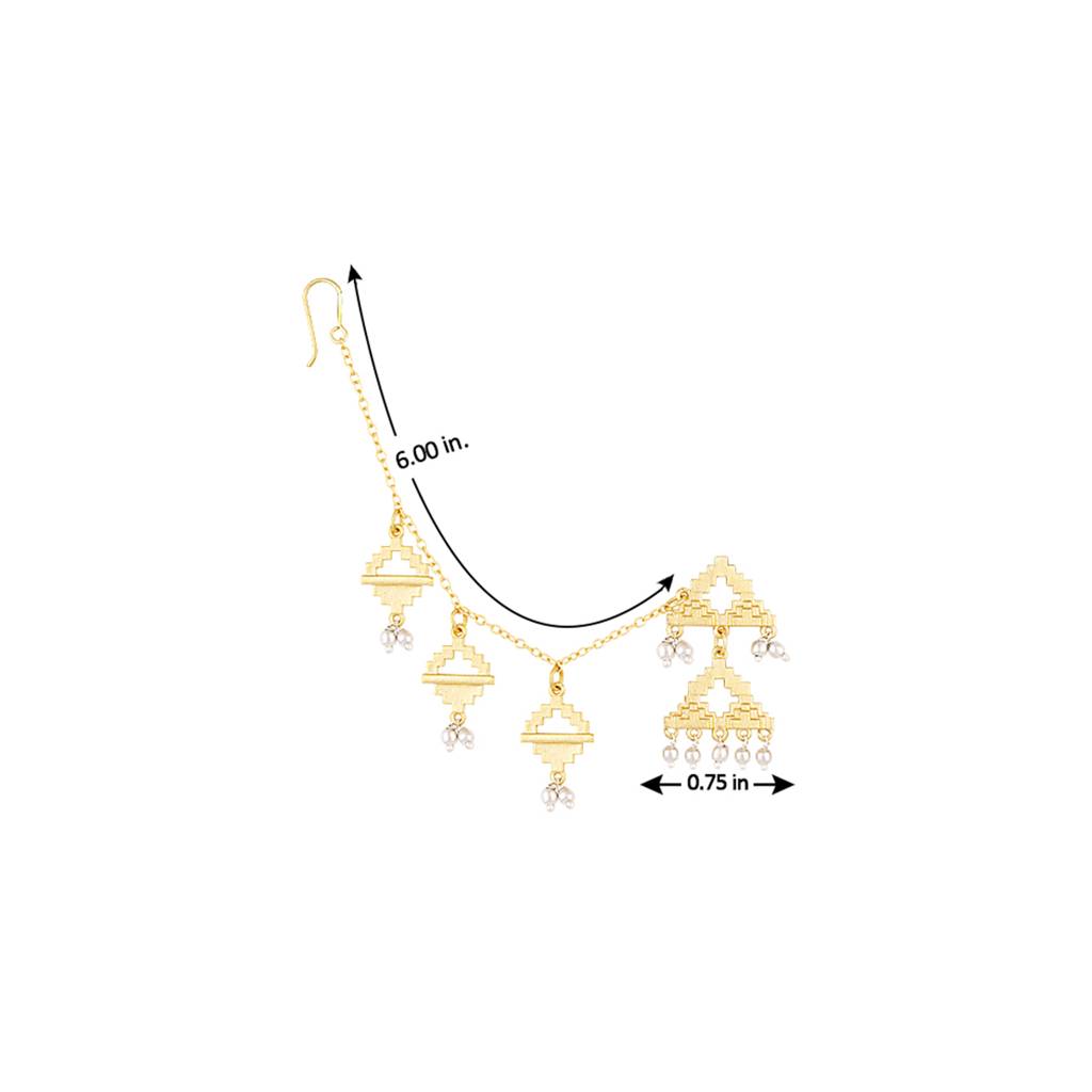 Baori Triangles Sahaara Earrings : 8907617861340