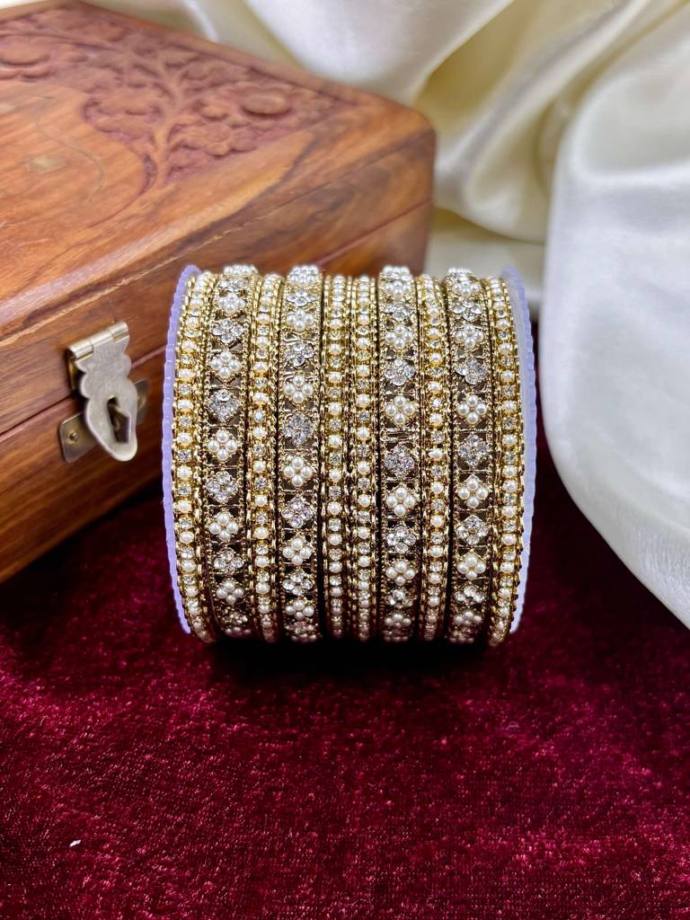 Antique Pearl Bangles Set : HB-79-24