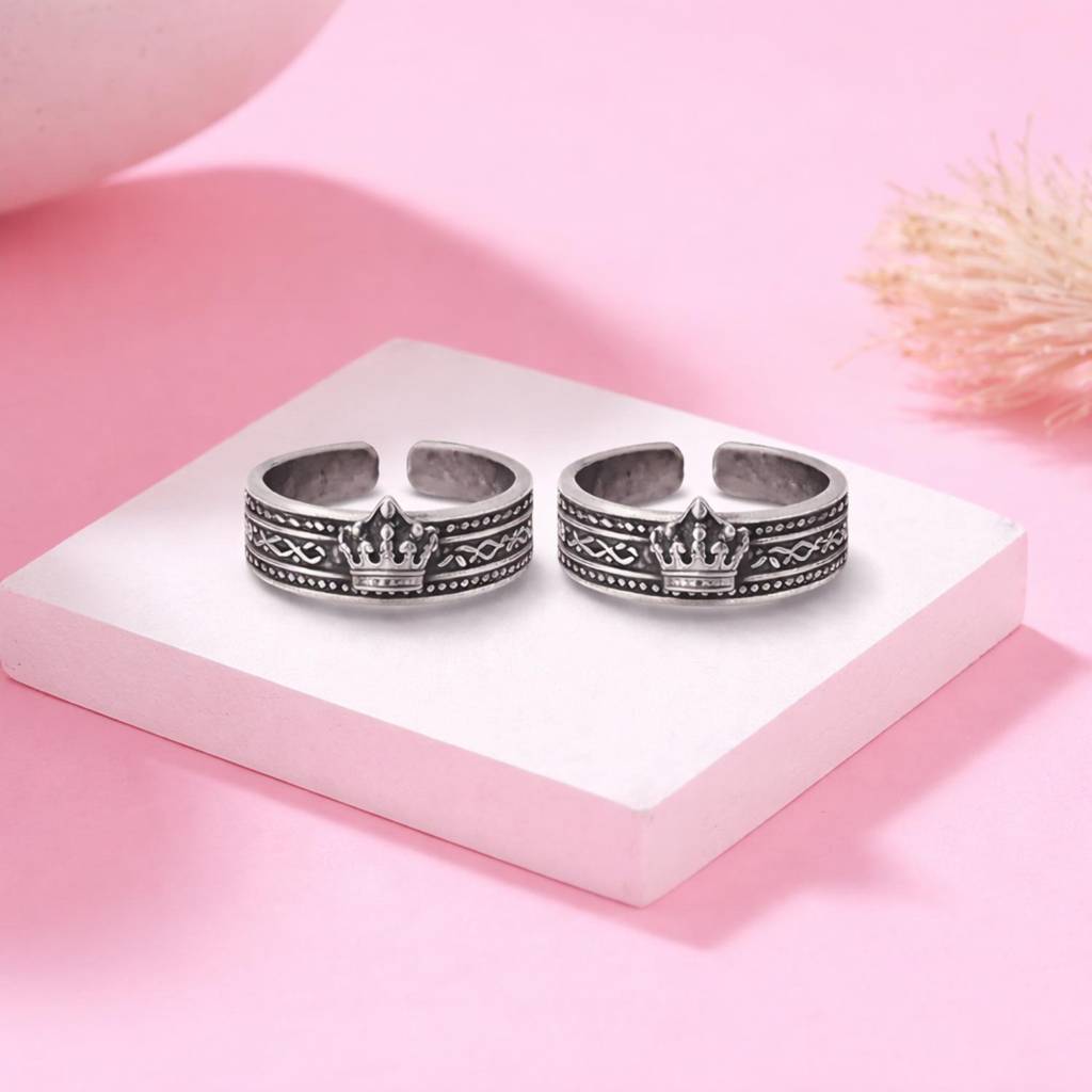 Crown Adjustable Toe Ring - Sterling Silver Oxidized : Toe-0020