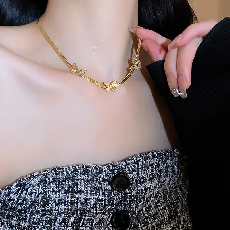 Butterflys Gaze Choker : NS12029