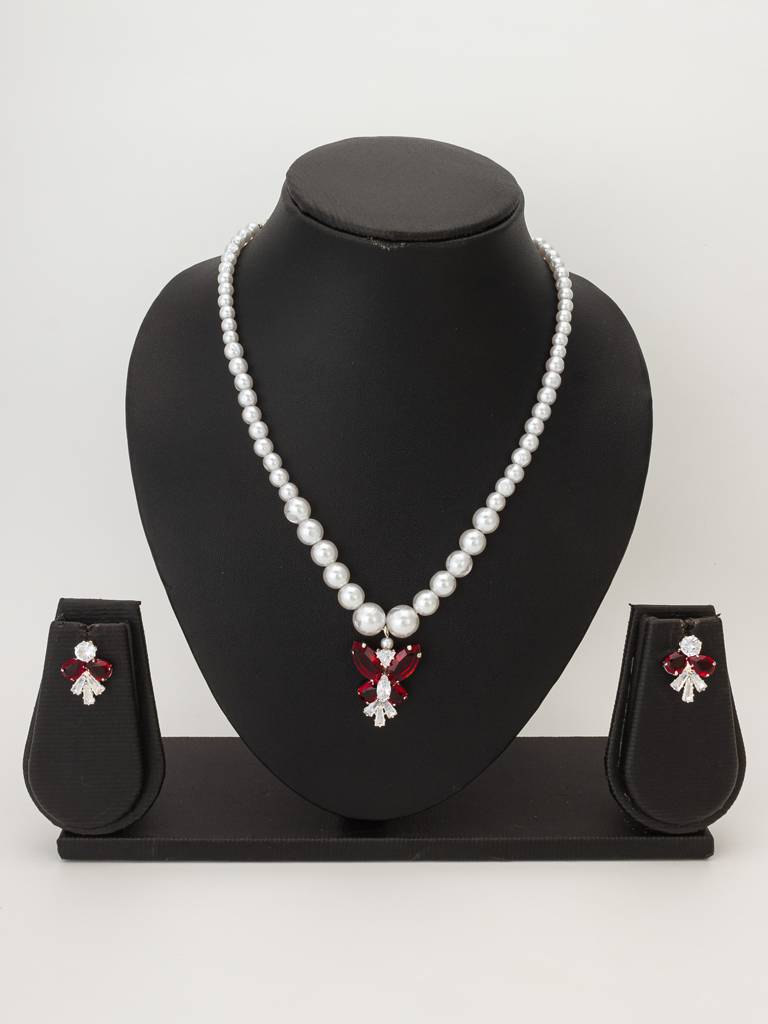 Pearl Strand Necklace Set With Floral Pendant And Matching Stud Earrings : NK4587