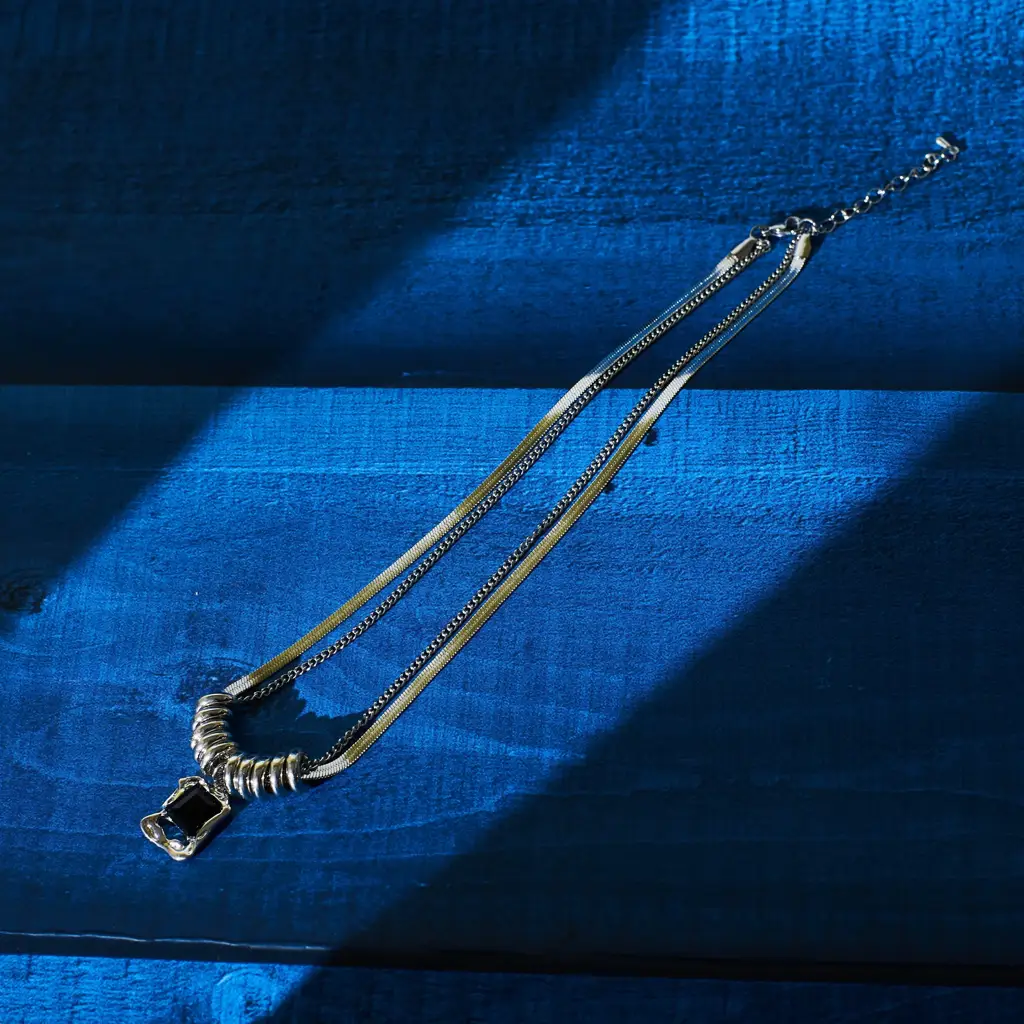 Adventure Seeker Pendant : MN1S0396