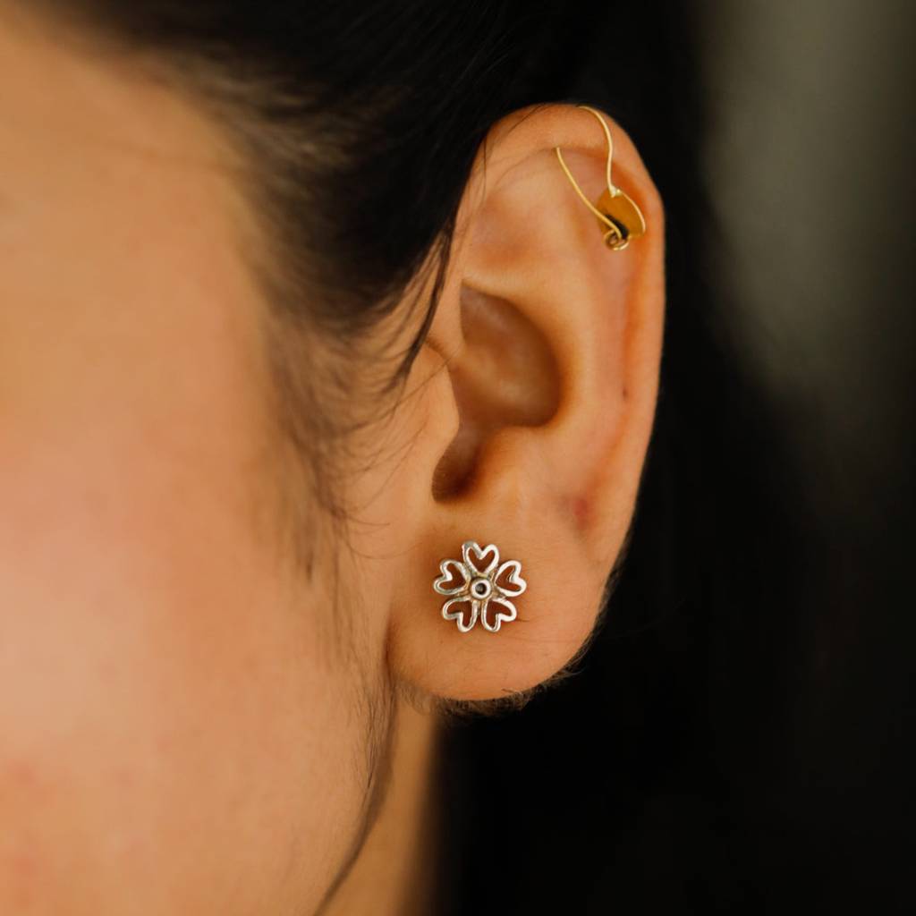 Silver Phlox Flower Studs | 92.5 Silver : 46540439