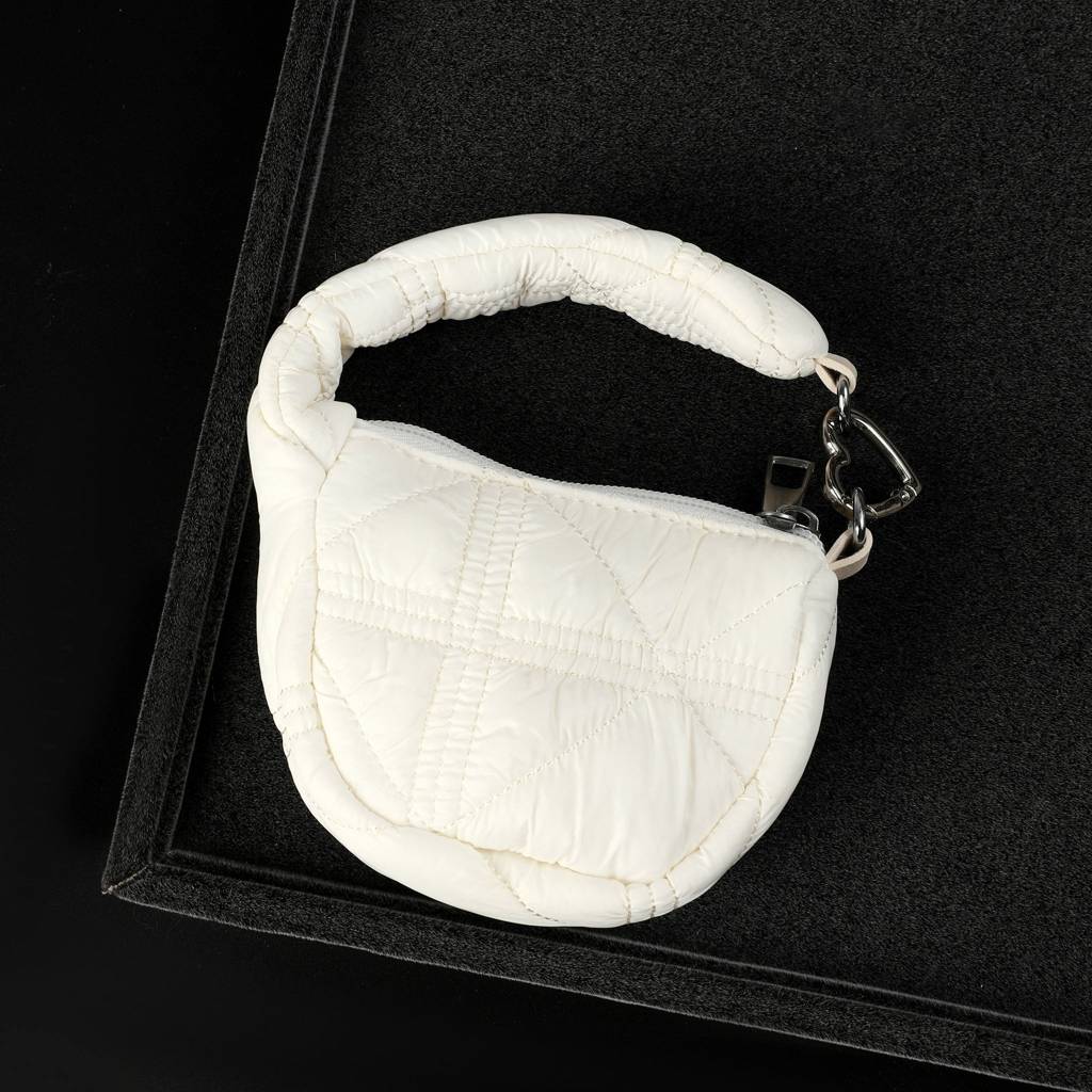 Mini Quilted Puff Bag Charm : C-BG-0091-WH
