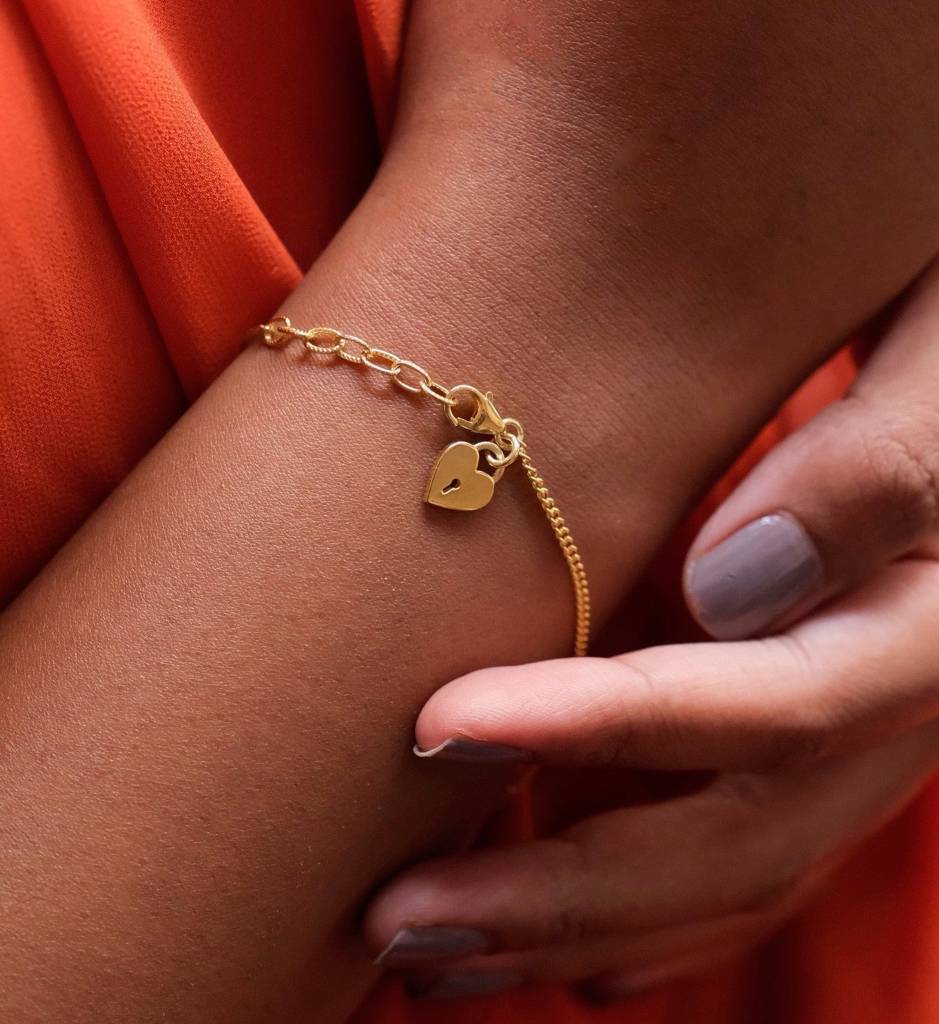Heart Lock Charm Bracelet : BRA_HEARTLO_GV5_1212