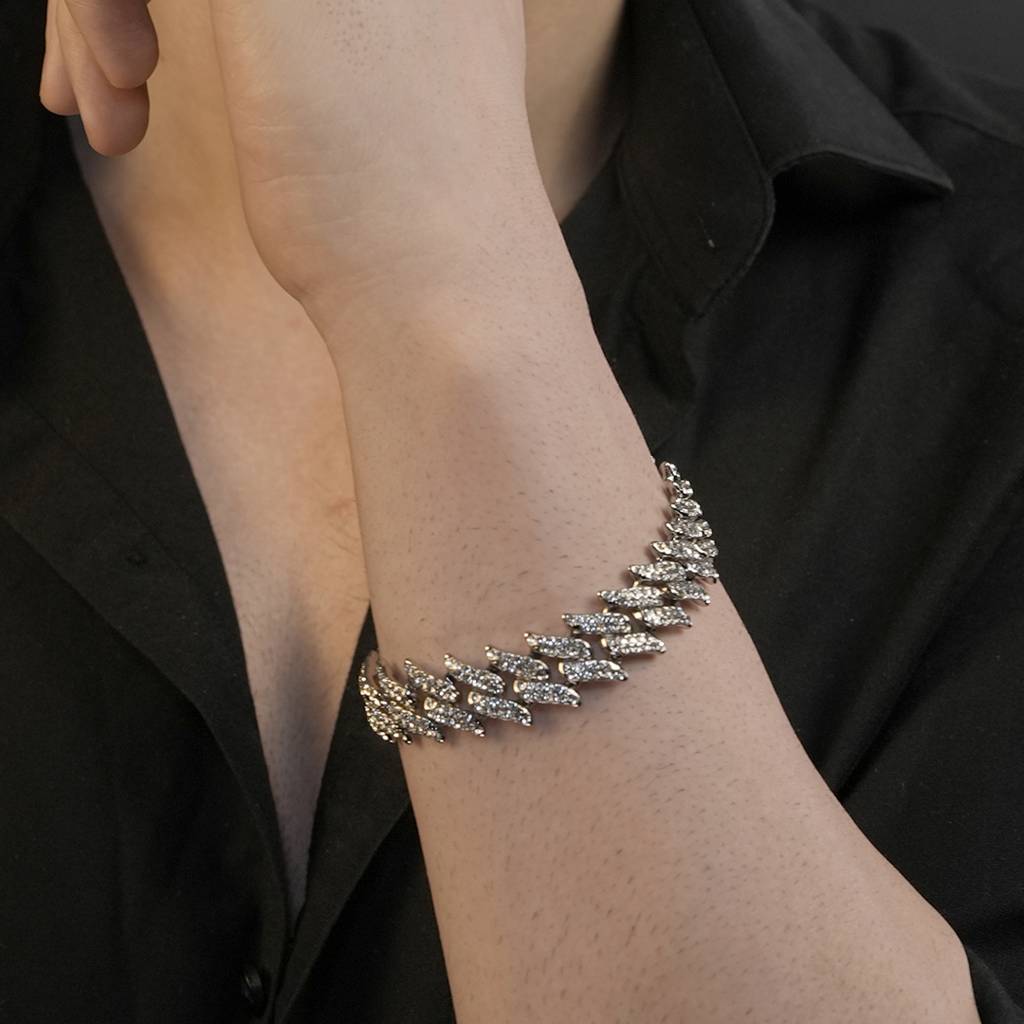 Rhodium Plating Anti Tarnish Waterproof Bolt Bracelet : AN-LJ-SI-0040-DB-M