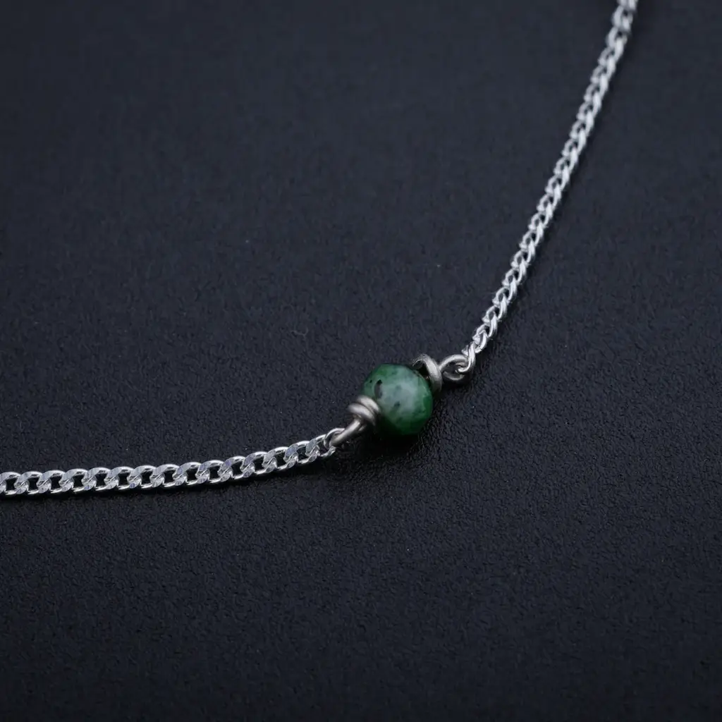Green Sapphire Silver Chain : 64550551