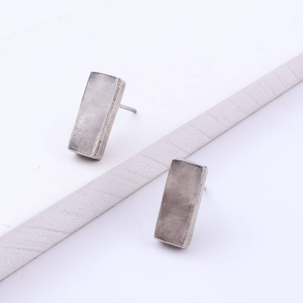 Silver Box Earrings : 90609815