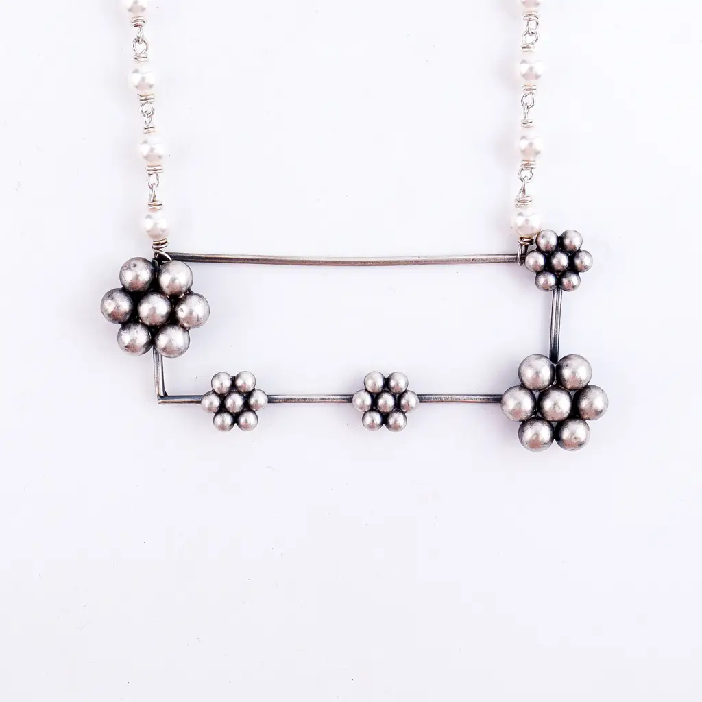 Handmade Kudi Abstract Necklace With Pearls : 64072855