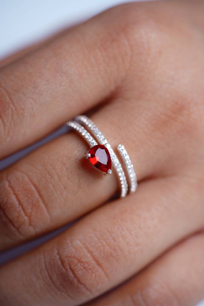 Scarlet Spiral Ring : RIN_SCARLSP_SSGV5_4903
