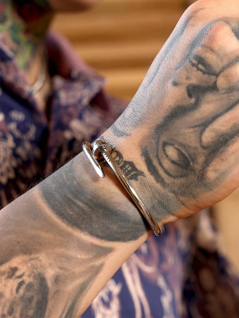 Men'S The Knob-Screw Bangle Bracelet - Metallic Silver : FABR1306