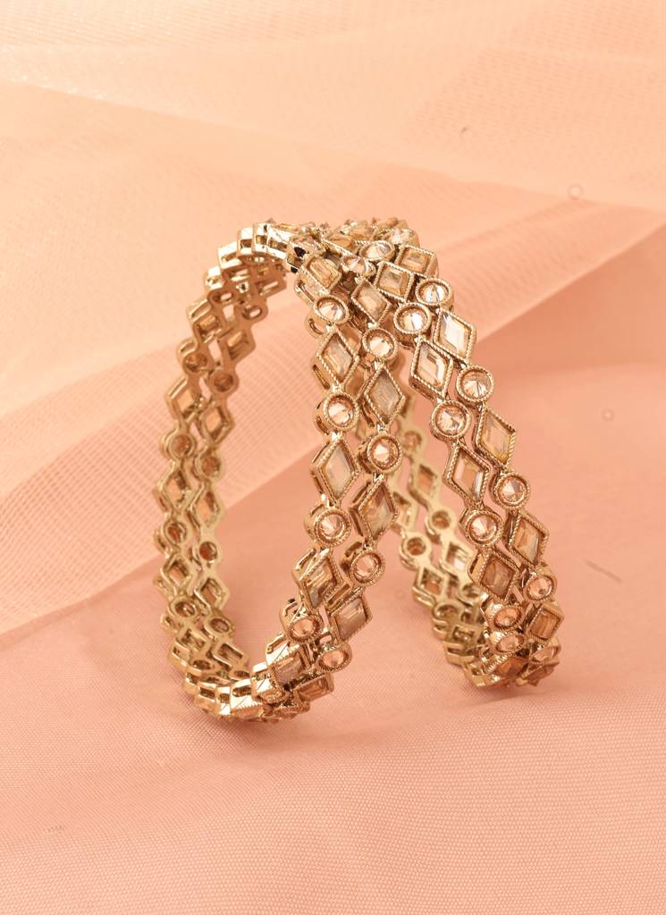 Pretty Rectangle And Round Shape Brown Kundan Stone Antique Gold Plated Set Of 4 Bangle Set For Women And : 6BG331_BROWN_MD_22