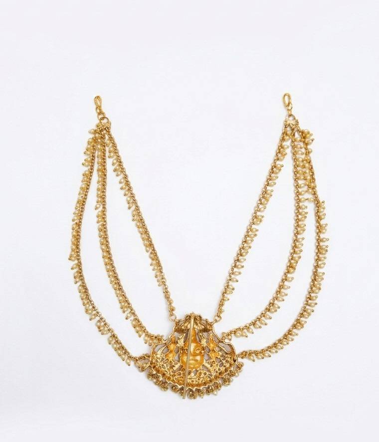 Designer Temple Padlakshmi Hair Brooch With Pearl Chain : CHOTI28