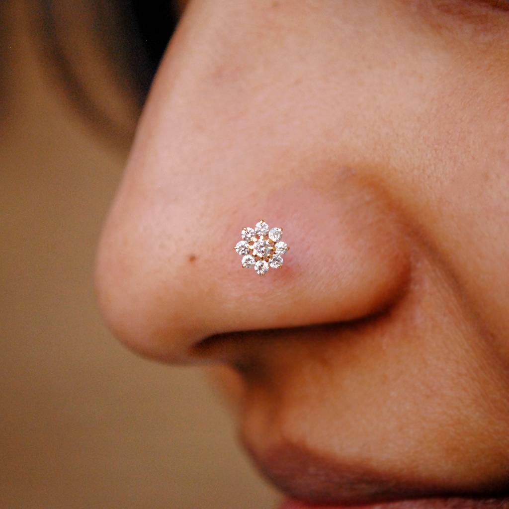 Natural Diamond Floral Nose Stud In 14K Gold : NP229-14Y-E-S