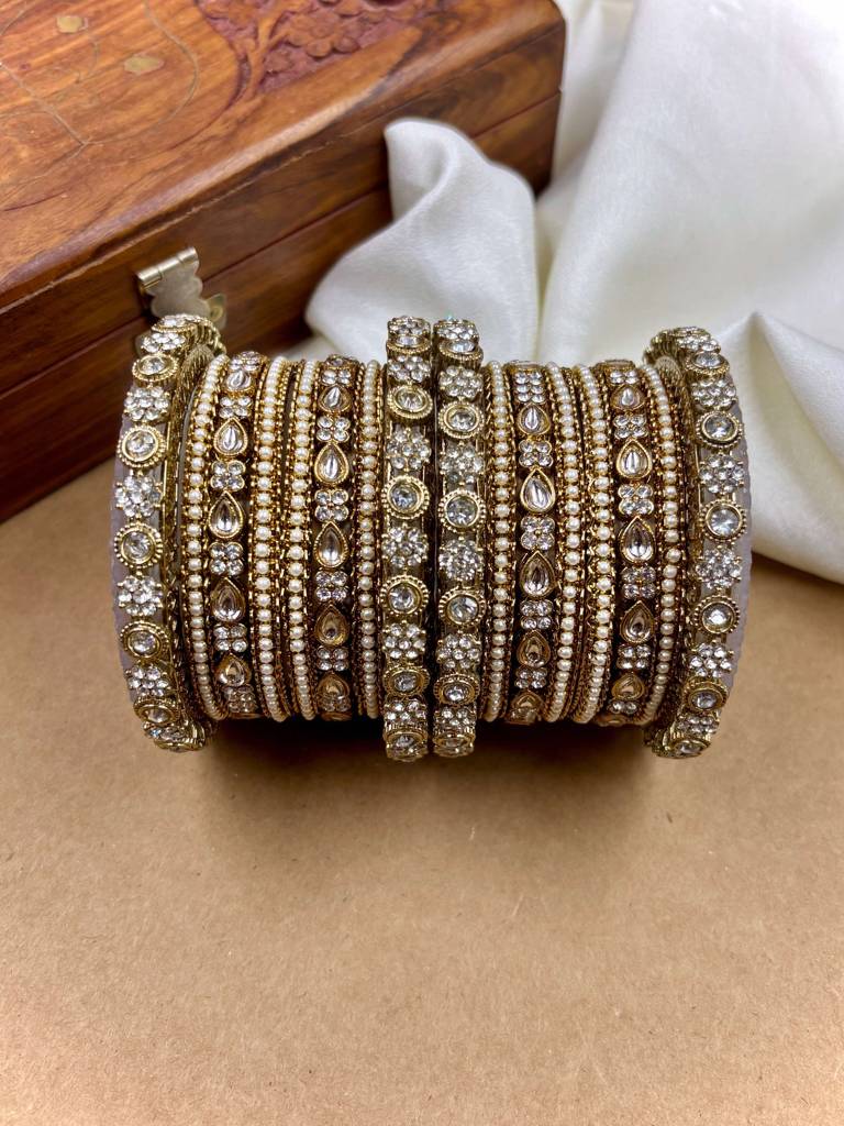 Antique Style Kundan Diamond Set : HB-72-24