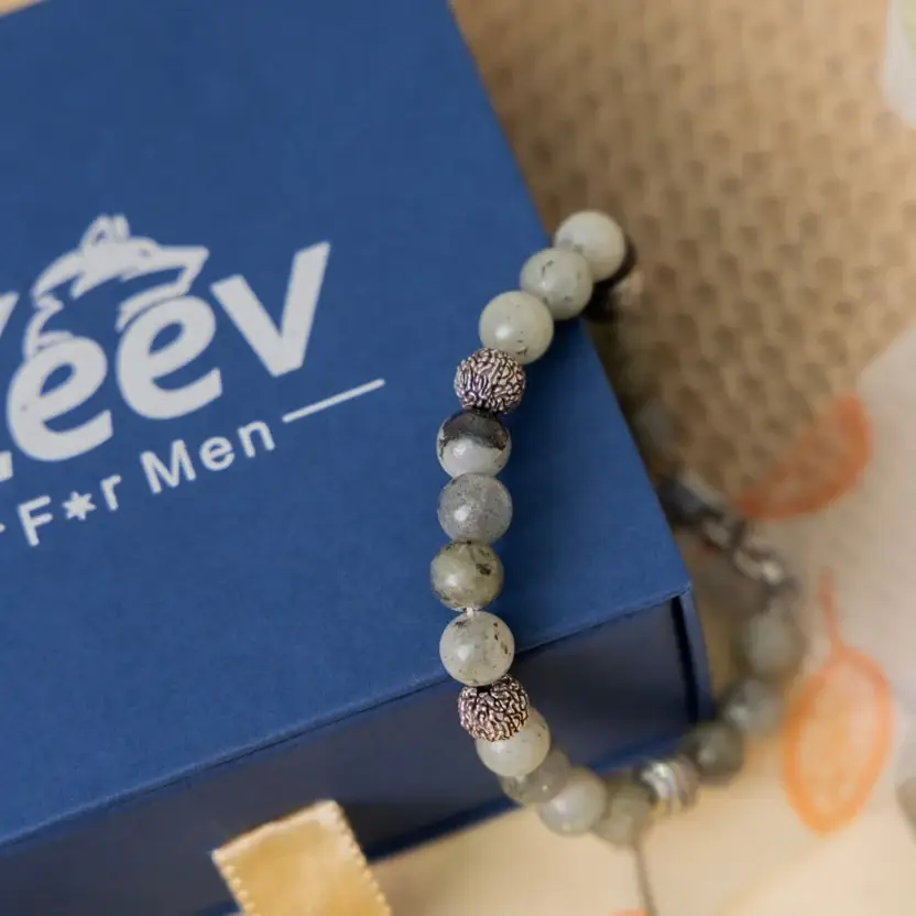 Labrodorite Crystal Silver Bracelet : ZV-BRC-NAT-006