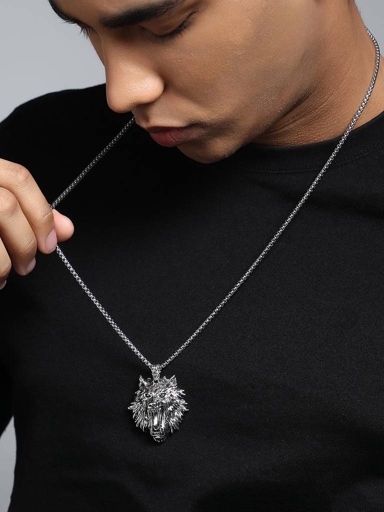 Men'S The Leo Pendant Necklace - Metallic Silver : FAPD1158