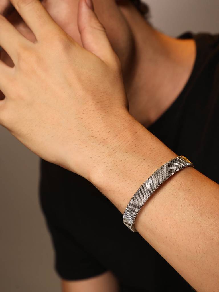 Men'S The Mesh Cuff Bracelet - Metallic Silver : FABR1119