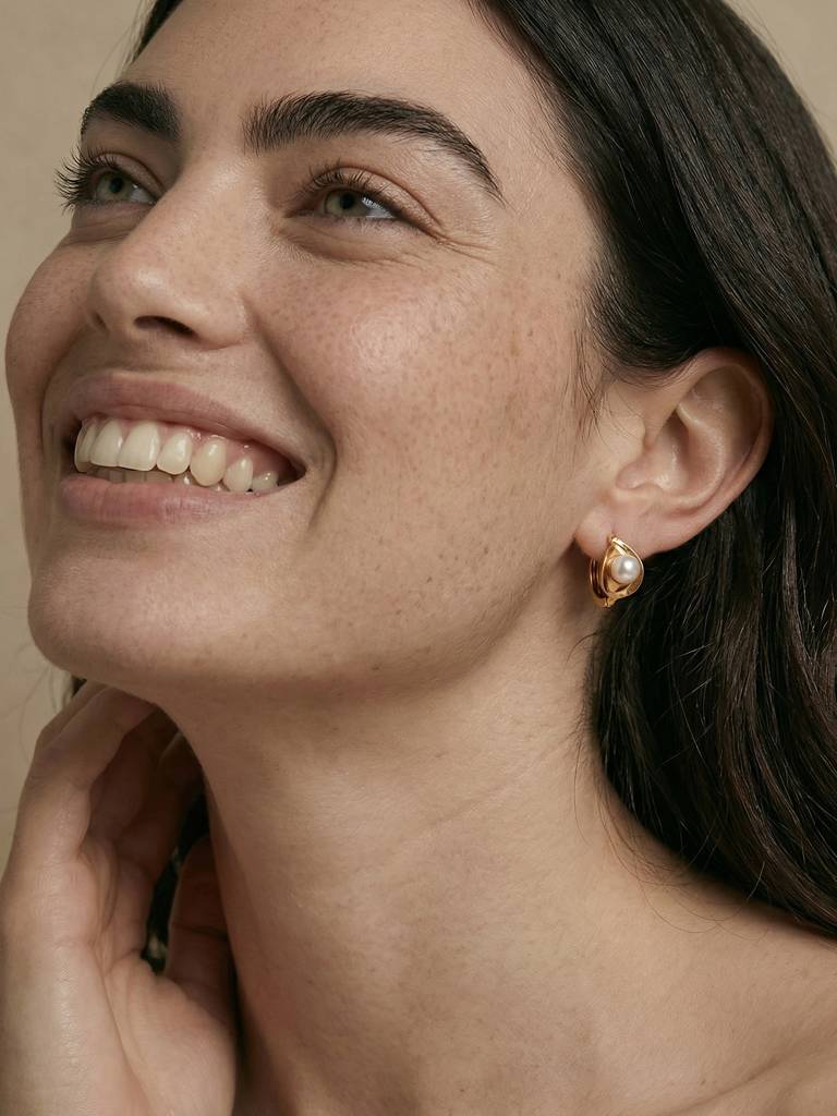 Pearl Accent Mini Hoop Earrings : ER0535