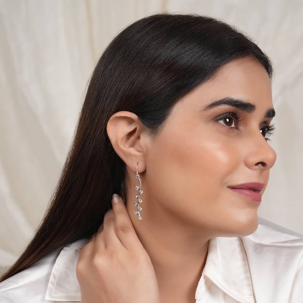 Wave Silver Drop Earrings : SSE937