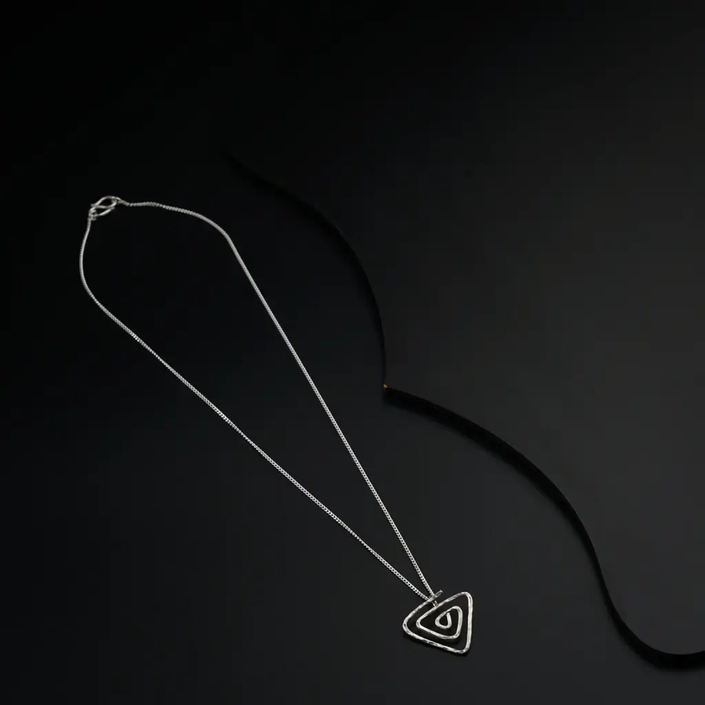 Silver Ripple Necklace : 72307863