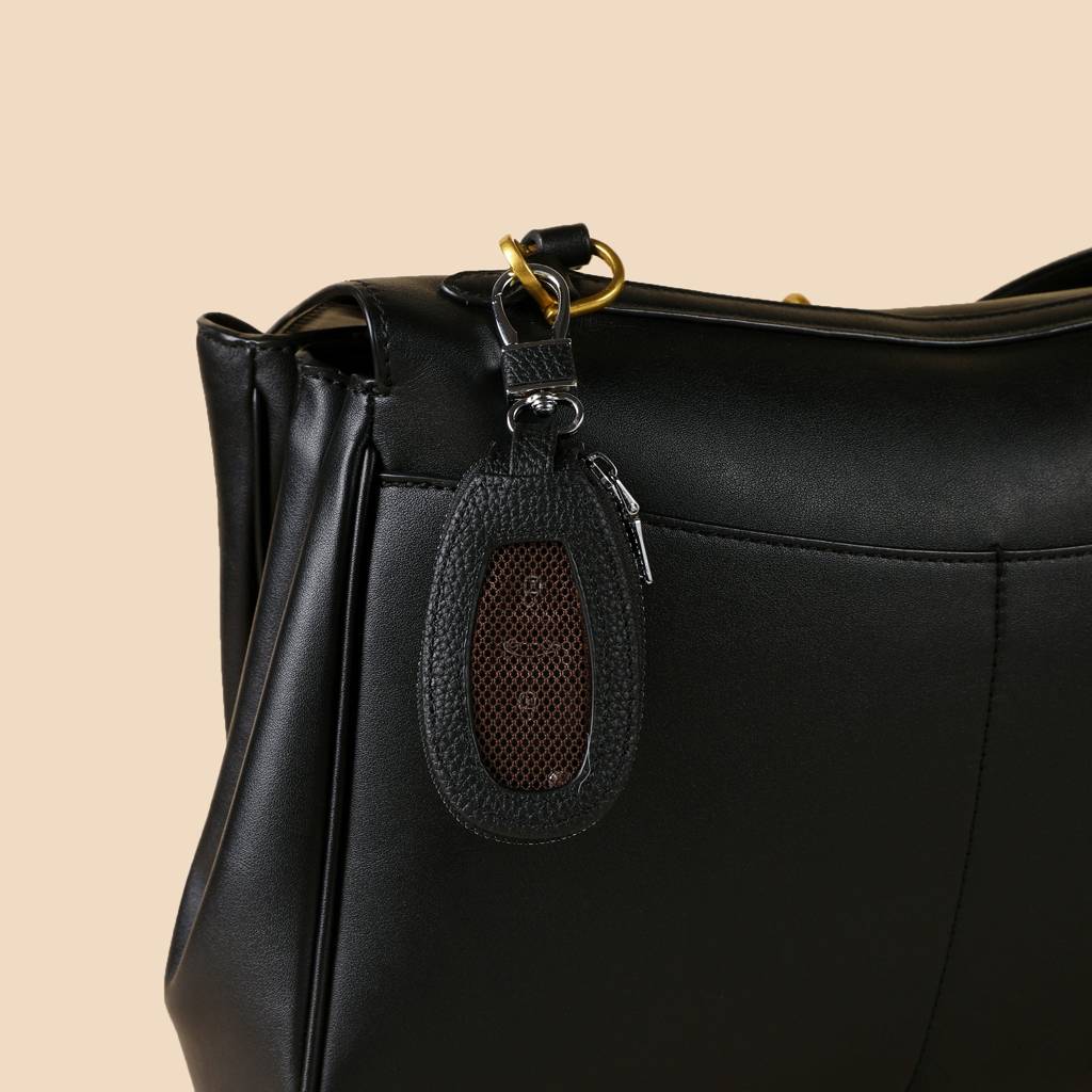 Universal Key Holder Bag Charm : C-BG-0094-BK