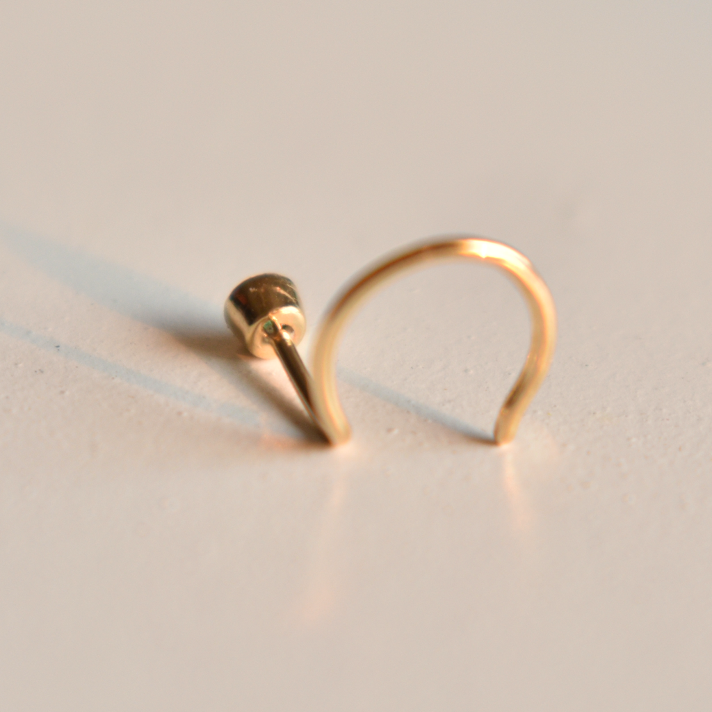 Bezel Set Emerald Nose Pin In 14K Yellow Gold C Wire : NP291-14Y-C-S