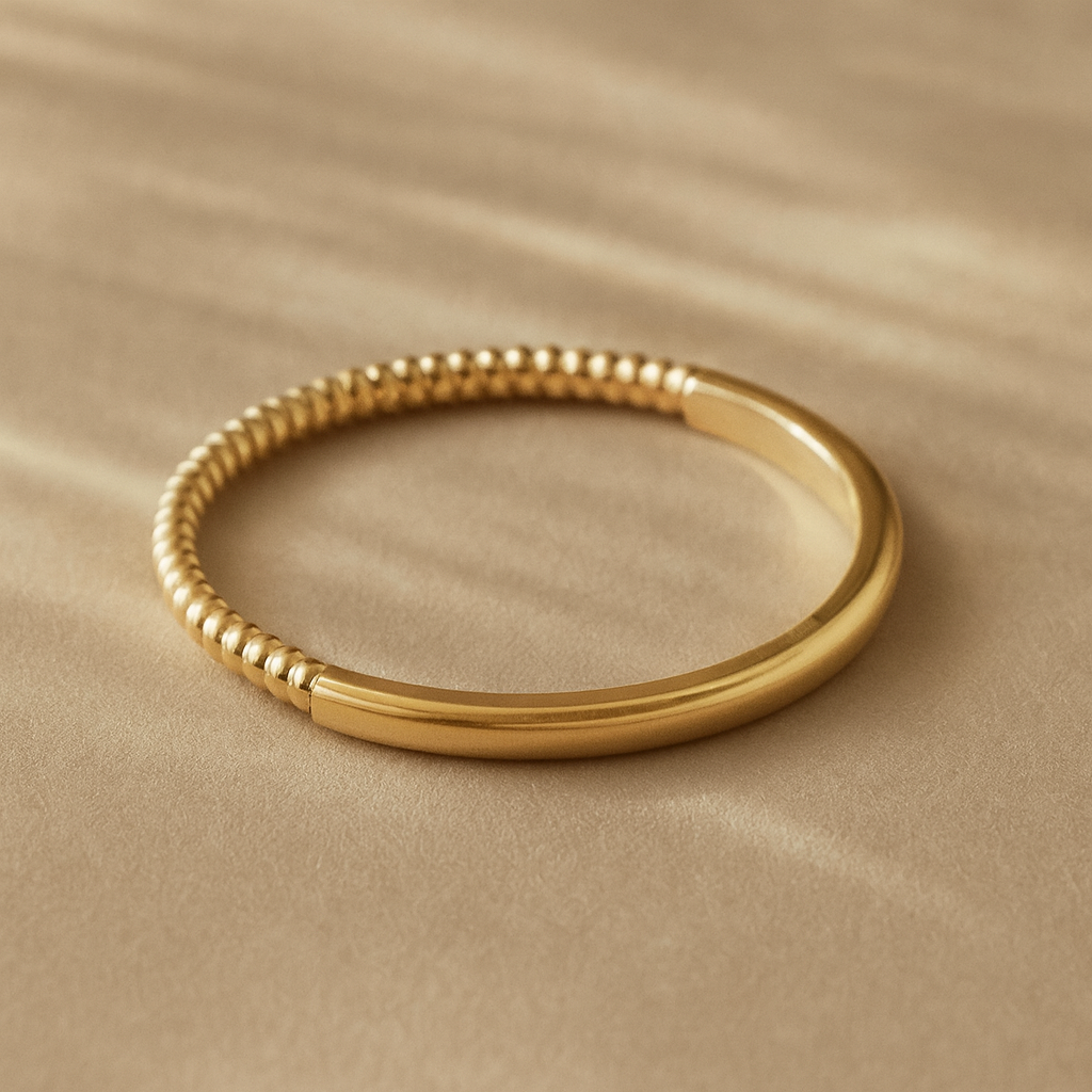 Half Twisted Ring : RIN_HALFTW_GV3_0958